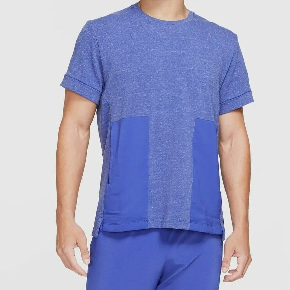 Nike Yoga Mens Dri-FIT Short Sleeve Loose Fit Top DH1927-499 Size M $70 NEW